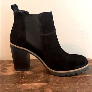Crevo Alicia Suede Platform Chelsea Boot